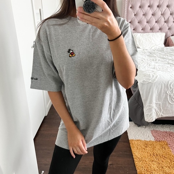 Vintage Disney Grey Mickey Mouse Pin Short Sleeve T-Shirt Travel Vacation - Picture 3 of 8